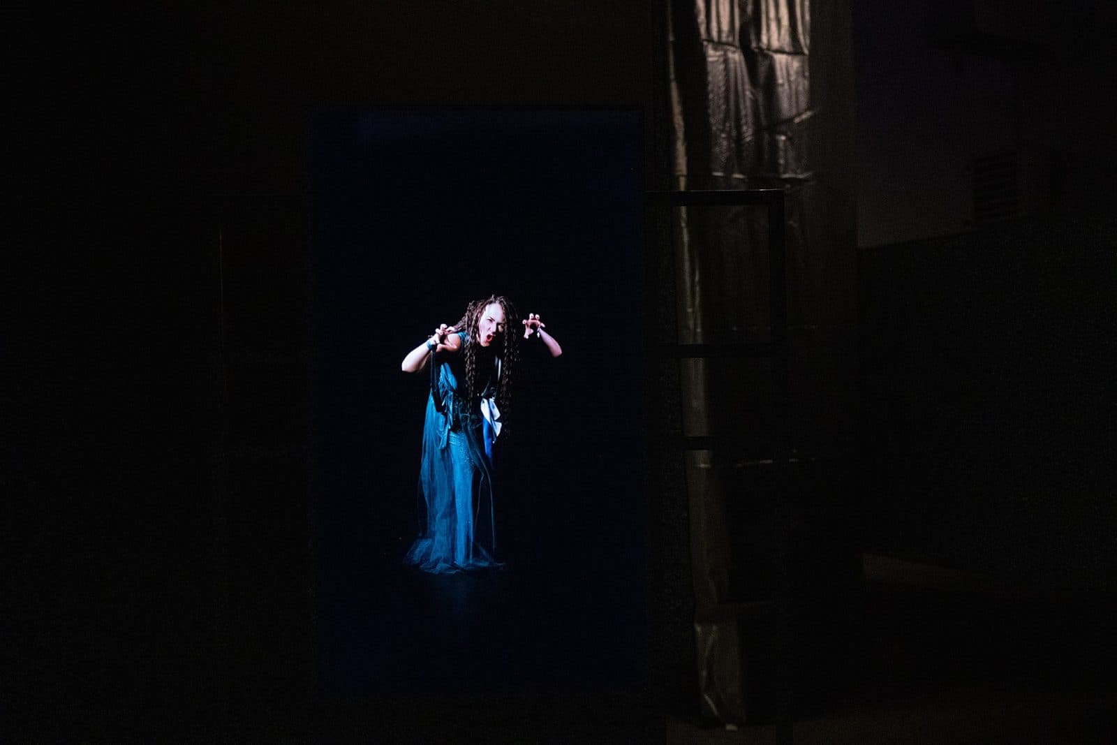 Dirty Blood — zdjęcie 2